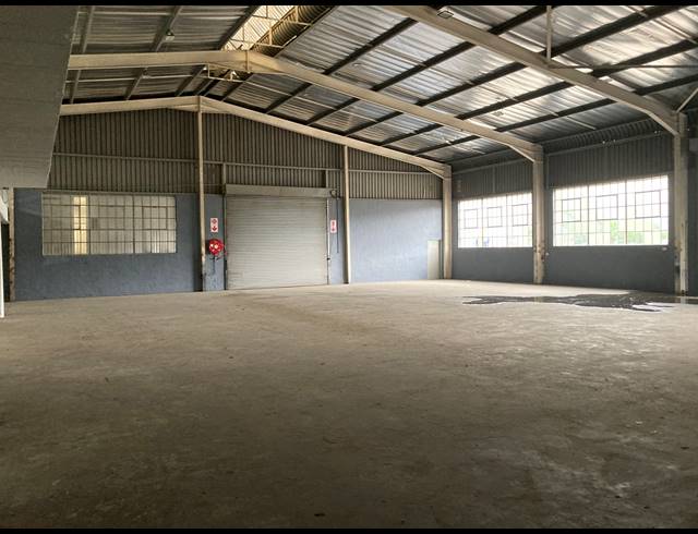 1,538M² WAREHOUSE TO LET IN WESTMEAD